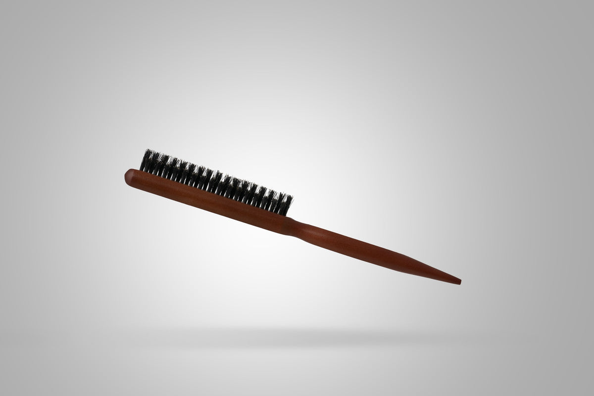 The Sleek Brush